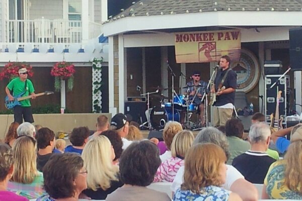 Monkee Paw September 16, 2017 @ 5:00 pm - 9:00 pm Monkee Paw