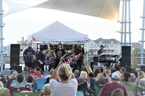 Sunset Park Party Nights – Free Concerts July 10 @ 7:00 pm - 9:00 pm Sunset Park Party Nights – Free Concerts